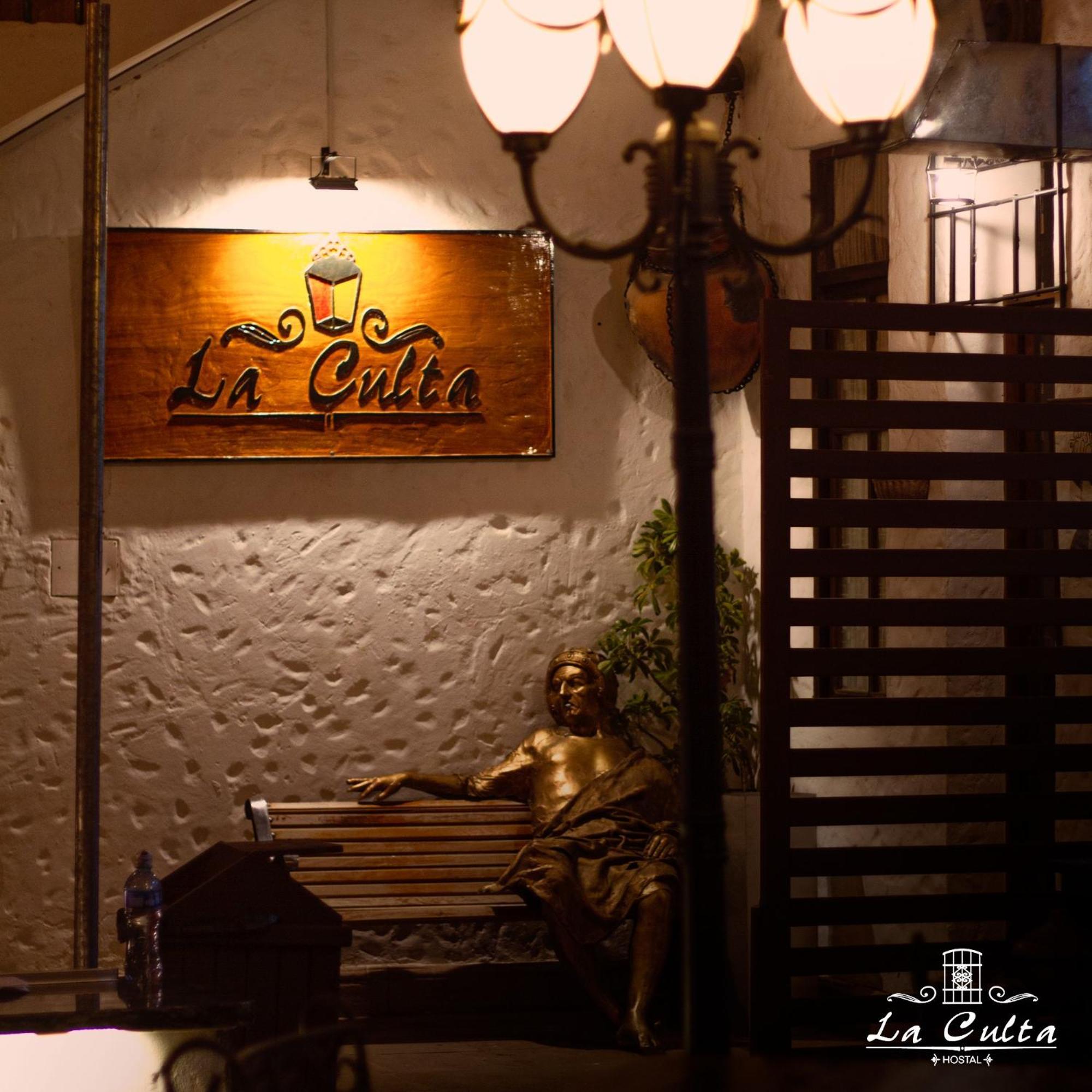 La Culta Centro Cultural Y Hostal Sucre Eksteriør billede