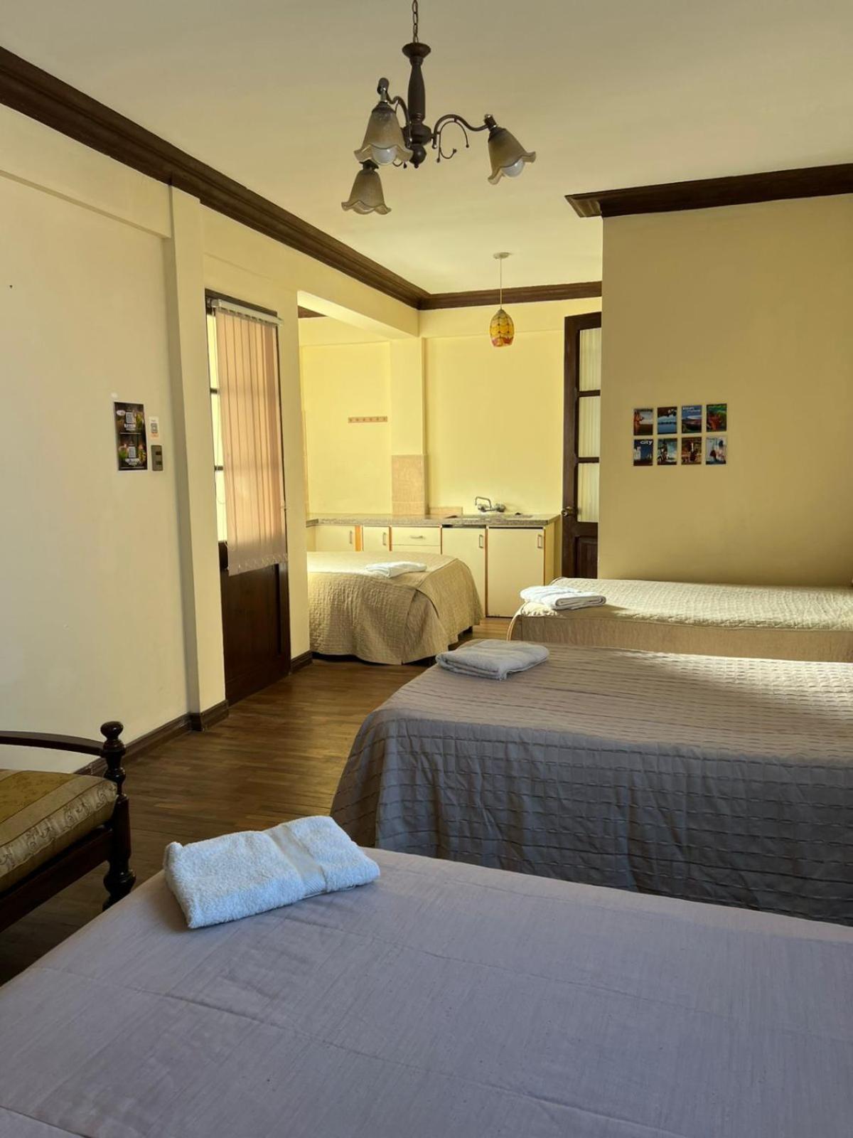 La Culta Centro Cultural Y Hostal Sucre Eksteriør billede