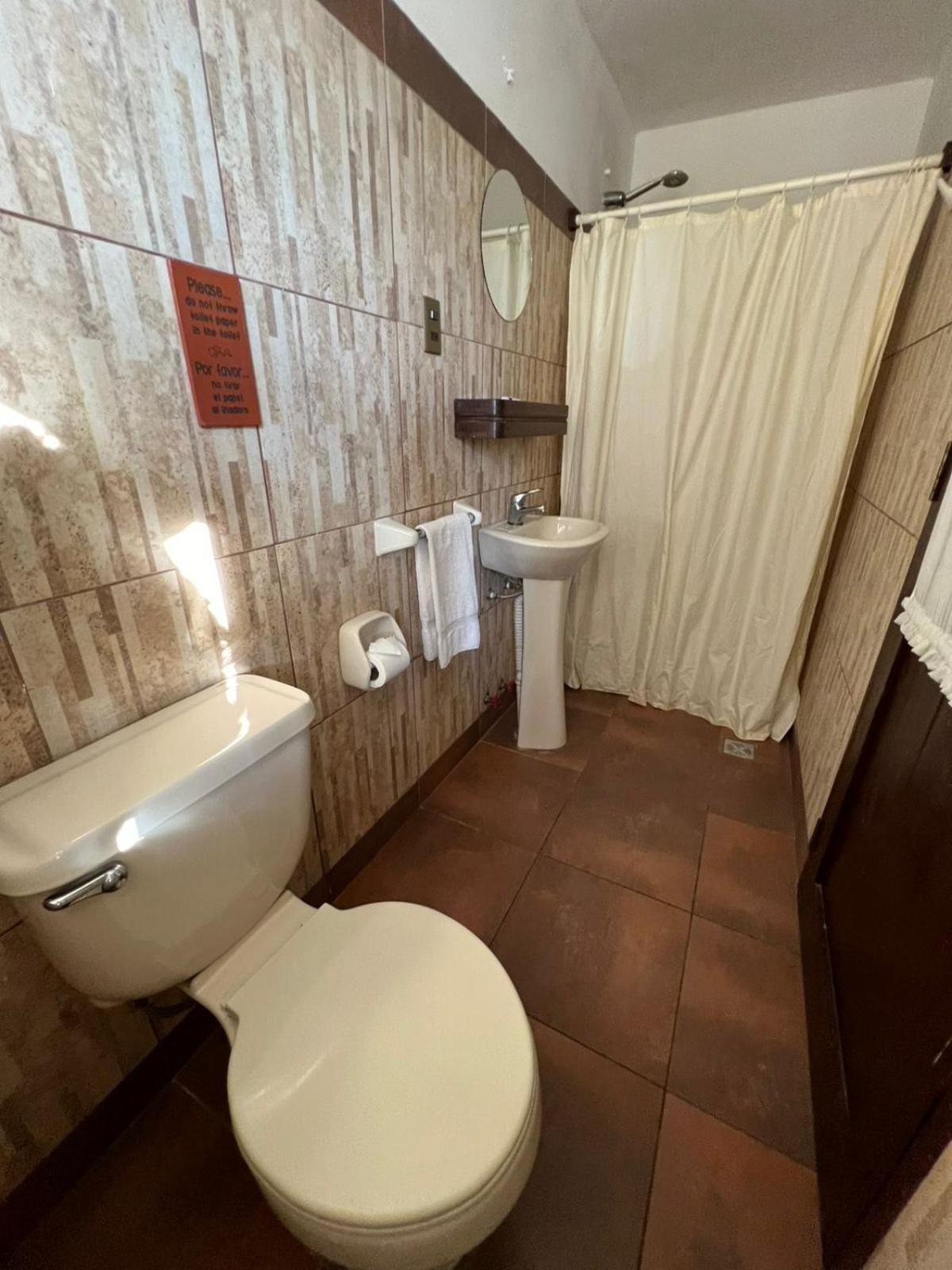 La Culta Centro Cultural Y Hostal Sucre Eksteriør billede